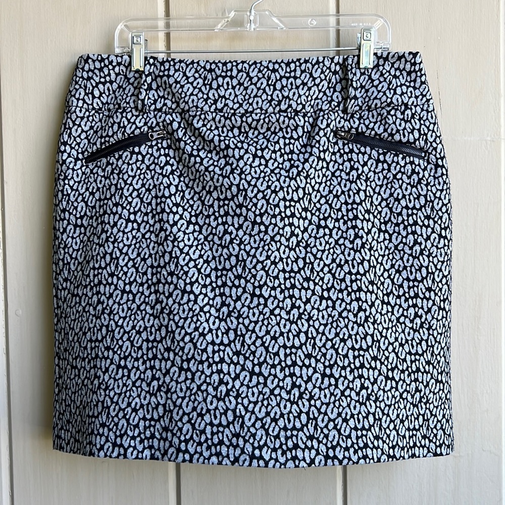 Darjoni Black and Gray Skirt_Size 14